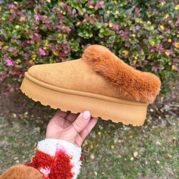 Shoes - Tazz-y Fur Slide On - Chestnut